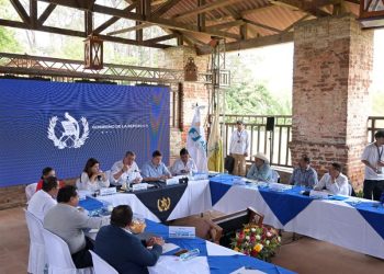 El ajuste presupuestario permitirá avanzar en la implementación de los gobiernos departamentales.