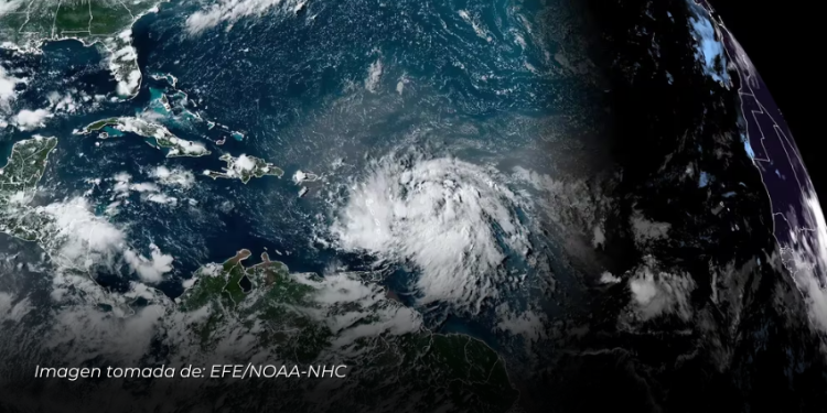 Tormenta Ernesto se abate sobre Puerto Rico. / Foto: Telecafé.