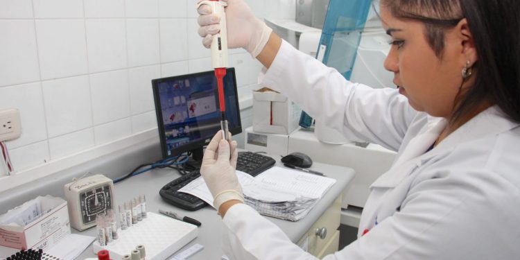 Las autoridades del IGSS han girado instrucciones en todas las unidades médicas para reactivar las acciones de vigilancia y monitoreo, aunque a la fecha no se ha reportado ningún caso en el país. / Foto: IGSS.