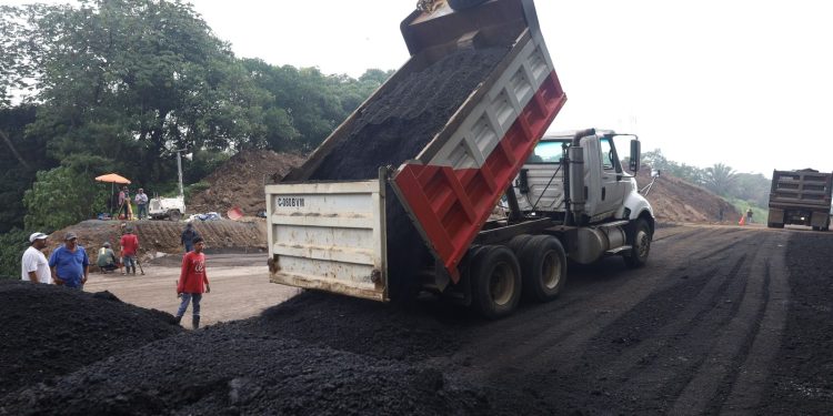 Así avanzan los trabajos para habilitar dos carriles en la autopista Palín-Escuintla