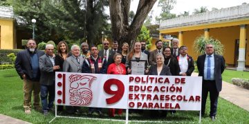 El Consejo Nacional de Educación presentó al novena Política de Educación Extraescolar o Paralela. /Foto: Mineduc.