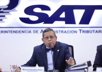 Autoriades de la SAT convocaron a una conferencia de prensa para dar a conocer el Caso B410. /Foto: Gilber García.