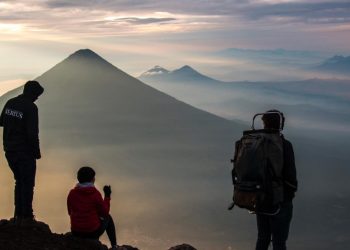 Inguat ha reforzado las acciones para mejorar la seguridad de los turistas en el ascenso a volcanes. /Foto: Inguat.