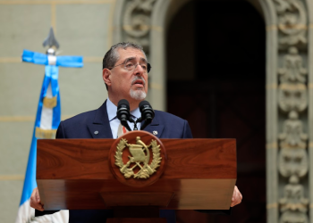 El gobernante refirió la necesidad de trabajar ante las desapariciones forzadas. / Foto: Gilber García.