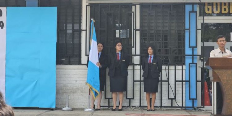 Compromiso con la educación cívica y la preservación de los valores en Jalapa