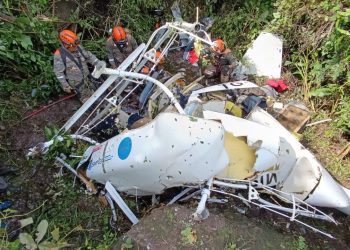 Los dos tripulantes del helicóptero perdieron la vida.