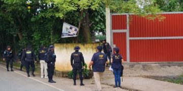 Autoridades realizan allanamientos por caso de extorsión.