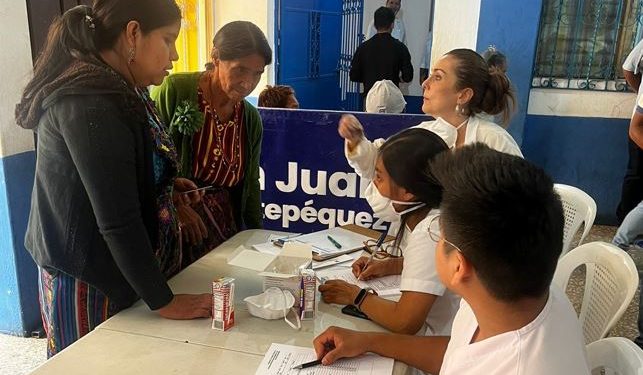 Impulsan jornada médica en San Juan Sacatepéquez