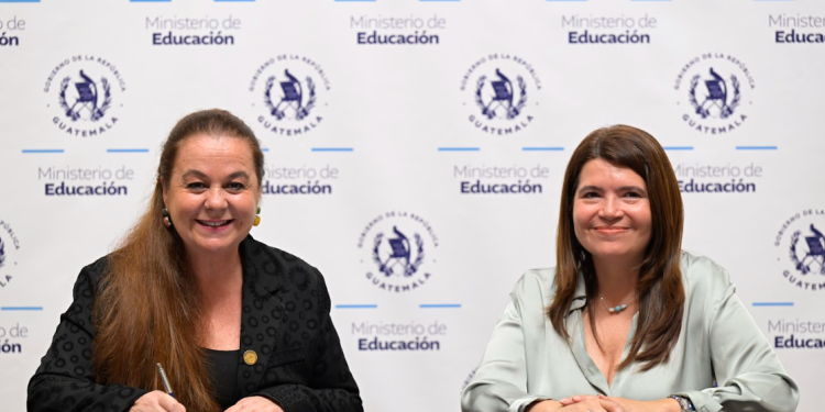 Firma de convenios con los ministerios permitirá avanzar en metas presidenciales