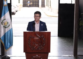 Ministro de Salud Pública y Asistencia Social, Joaquin Barnoya