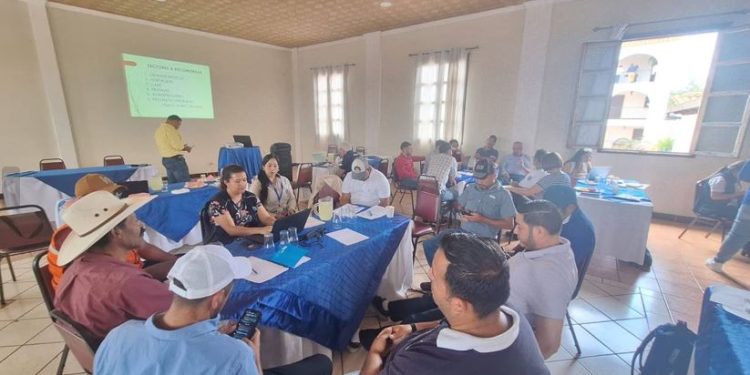 Desarrollan Mesa Técnica Agroclimática para prever efectos climáticos en la agricultura de Jalapa