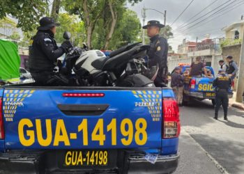 La PNC logró la captura de dos presuntos sicarios en la zona 7.