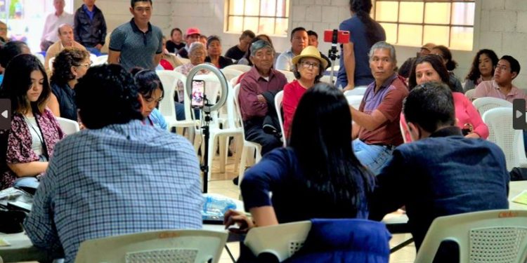 Asamblea de líderes comunitarios para la protección de la cordillera Alux