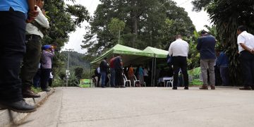 Entregan proyecto de mejoramiento de infraestructura vial en Chicoj, Cobán, Alta Verapaz
