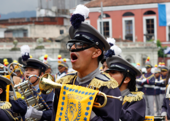 El fervor cívico resuena con fuerza en la Plaza Central