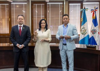 Anuncian Feria del Larimar en la Antigua Guatemala. / Foto: CIG.