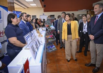 Segeplan ha entregado 136 becas durante esta gestión