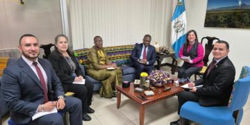 Guatemala y Zimbabue fortalecen sus relaciones bilaterales