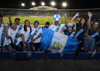 En imágenes | El color del Guatemala vs. Martinica