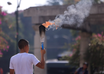 Recomendaciones de seguridad para el manejo de antorchas durante el mes patrio