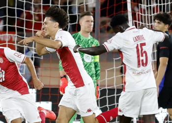 Baño de realidad: Mónaco evidencia las falencias del Barcelona