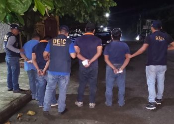 Allanan inmueble utilizado por pandilleros para desmantelar vehículos en zona 18