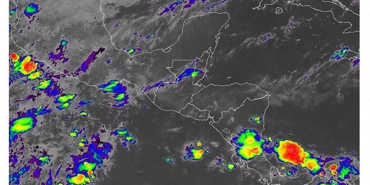 Clima: Se mantiene el ambiente cálido y prevén lluvias por la tarde y noche
