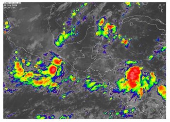 Insivumeh pronostica que continuará el ambiente cálido y húmedo, lluvias acompañadas de actividad eléctrica por la tarde y noche, en la presente semana.