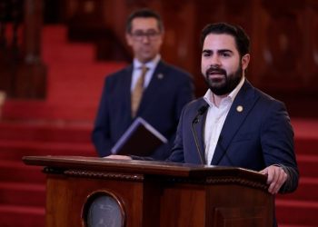 Conferencia de prensa semanal