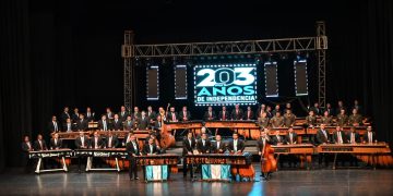 Marimbas de varias unidades del Ejército de Guatemala participan en ensamble de marimbas en el Centro Cultural Miguel Ángel Asturias.