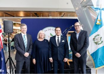 Guatemala realiza exhibición en el aeropuerto de Canberra, Australia