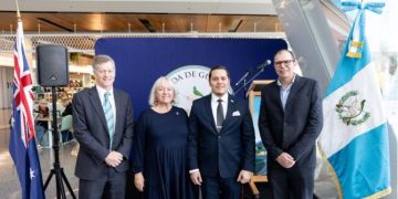 Guatemala realiza exhibición en el aeropuerto de Canberra, Australia