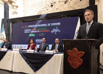 Harris Whitbeck, director del Inguat anunció varios avances que han realizado para fortalecer el turismo a nivel internacional de Guatemala. / Foto: Noé Pérez.