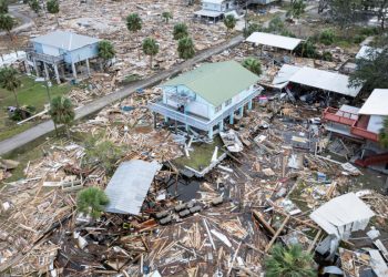 Huracán Helene deja más de 60 muertos en EE. UU. y “gran desastre” en Carolina del Norte
