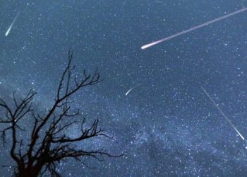 Las partículas del asteroide Dimorphos, impactado por la sonda Dart, podrían llegar a la Tierra como lluvia de estrellas.