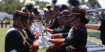 El presidente Bernardo Arévalo destacó que, dentro de la modernización del Ejército de Guatemala, está el ascenso de mujeres en distintos puestos de dirección y jefaturas. / Foto: Daniel Ordoñez y Gilber García.