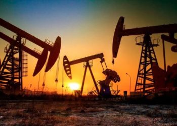 El precio del petróleo cayó a 65.75 dólares por barril, el preció más baja de 2024.