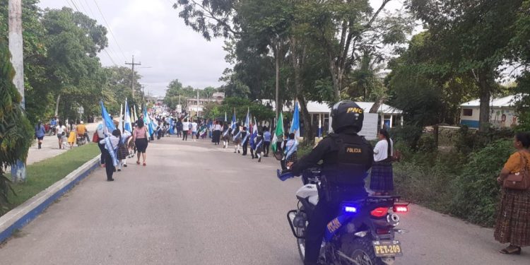PNC refuerza seguridad en recorridos de fiestas patrias por los 203 años de independencia