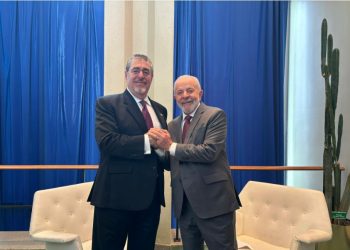 Presidente Arévalo sostiene una reunión bilateral con su homólogo de Brasil