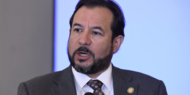 Presidente del IGSS abordó los índices de empresas incluidas en la Seguridad Social. / Foto: Álvaro Interiano.