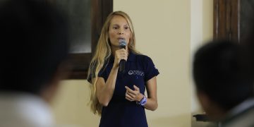 Estudiantes hacen conciencia sobre la importancia del cambio en la cultura ambiental.