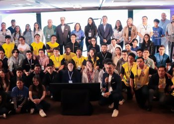 Durante tres días, grupos de jóvenes participaron en el desarrollo de tecnologías innovadoras que contribuyan a mejorar la calidad de vida en sus comunidades. / Foto: Senacyt.