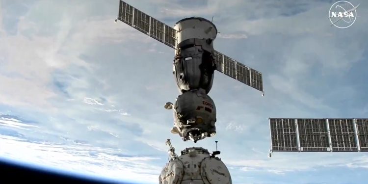Soyuz MS 25 retorna a la Tierra. / Foto: NASA Blogs.