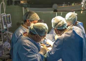 Luego de cinco años, médicos del IGSS realizaron con éxito el trasplante de riñón a dos pacientes. / Foto: IGSS.