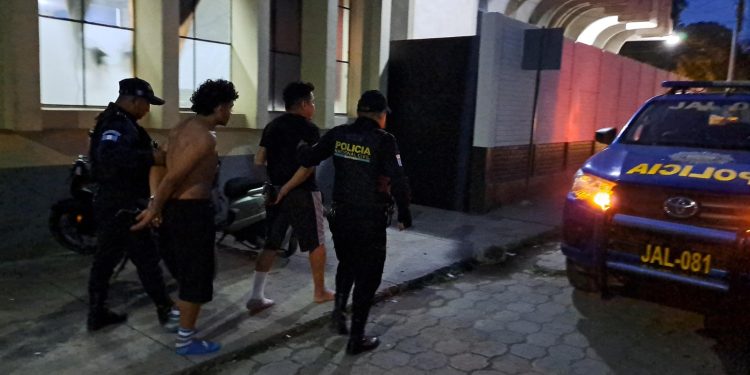 PNC captura a presunto jefe de la mara “18” en Jalapa