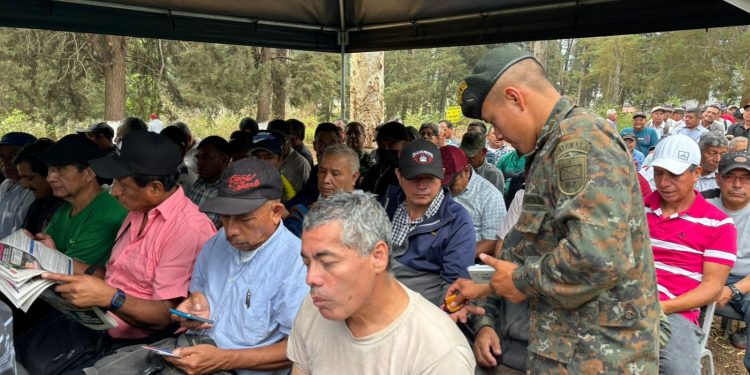 Veteranos militares son capacitados para la conservación de los recursos naturales. /Foto: Ejército de Guatemala.