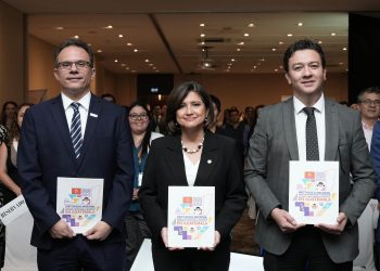 Actualizan Protocolo Nacional para la Recepción y Atención de Niñez y Adolescencia Migrante en Guatemala. /Foto: Vicepresidencia de la República.