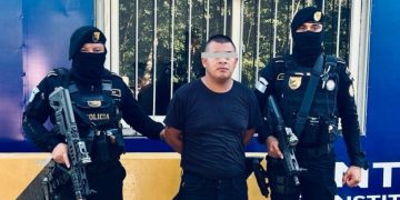 El sujeto de 30 años fue capturado por portación de drogas. /Foto: PNC.