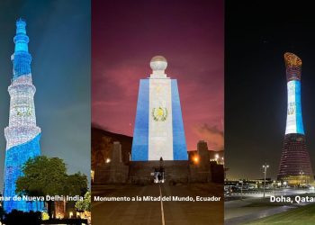 Varios países iluminaron sus monumentos emblemáticos para festejar la independencia de Guatemala. /Foto: Minex.