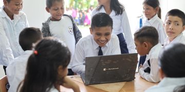 El CIV instaló las dos aulas para el beneficio de la educación. / Foto: CIV.